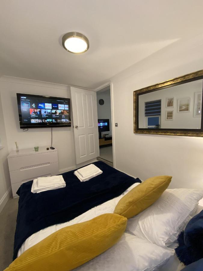 February Bliss Special, Unwind In Style With Our Exclusive Sa Promo, Book Now Apartment Лондон Екстериор снимка