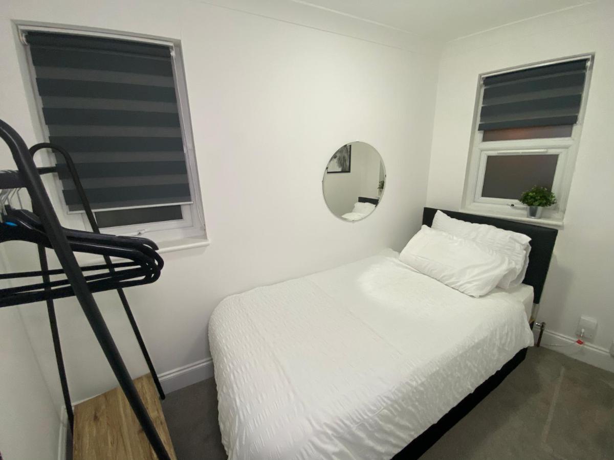 February Bliss Special, Unwind In Style With Our Exclusive Sa Promo, Book Now Apartment Лондон Екстериор снимка